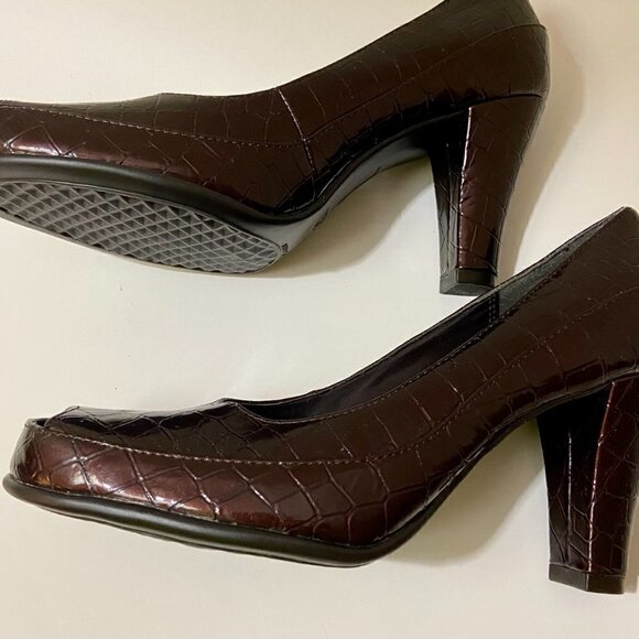 Aerosoles Super Comfort brown reptile leather peep toe heels, 9 - Picture 4 of 14
